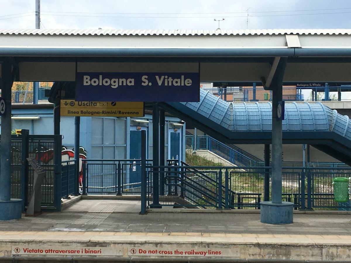 Tra S.Orsola E Fiera Apartment Bologna Bagian luar foto