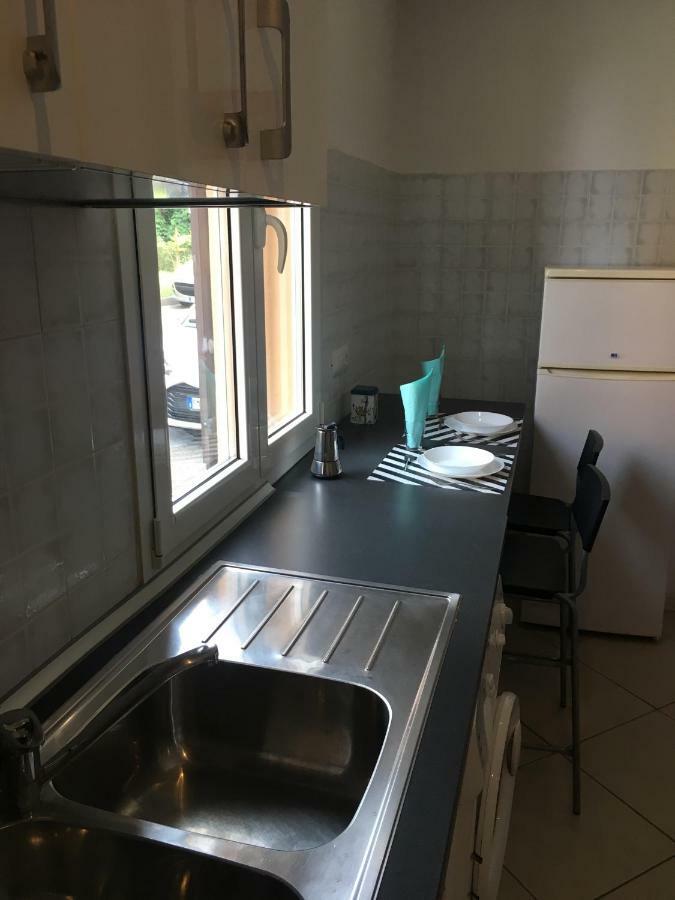 Tra S.Orsola E Fiera Apartment Bologna Bagian luar foto